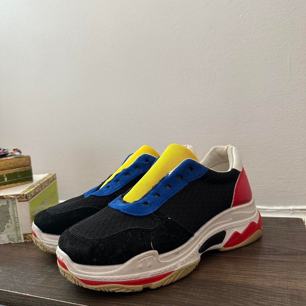 Y2K color block sneakers 💐